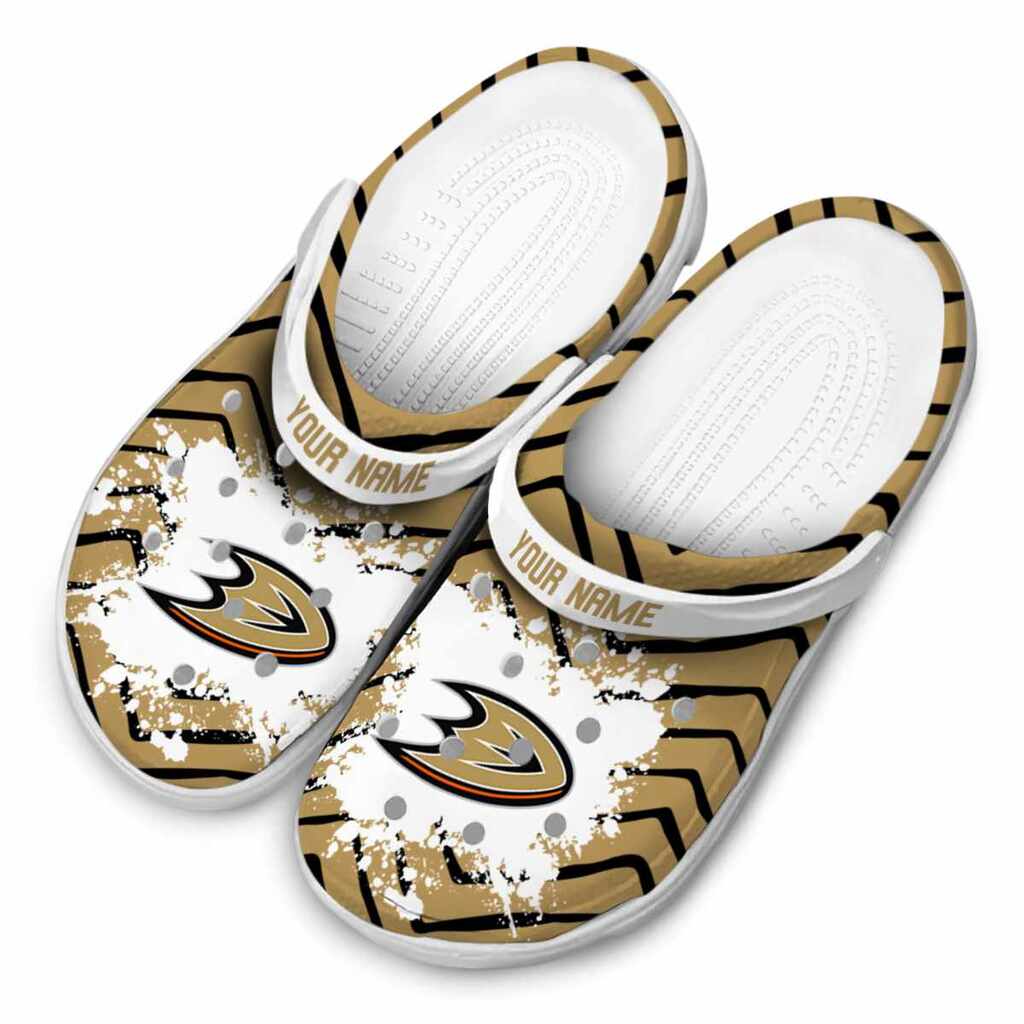 Customized Anaheim Ducks Zigzag Paint Burst ClogTVC1801875 - Image 4