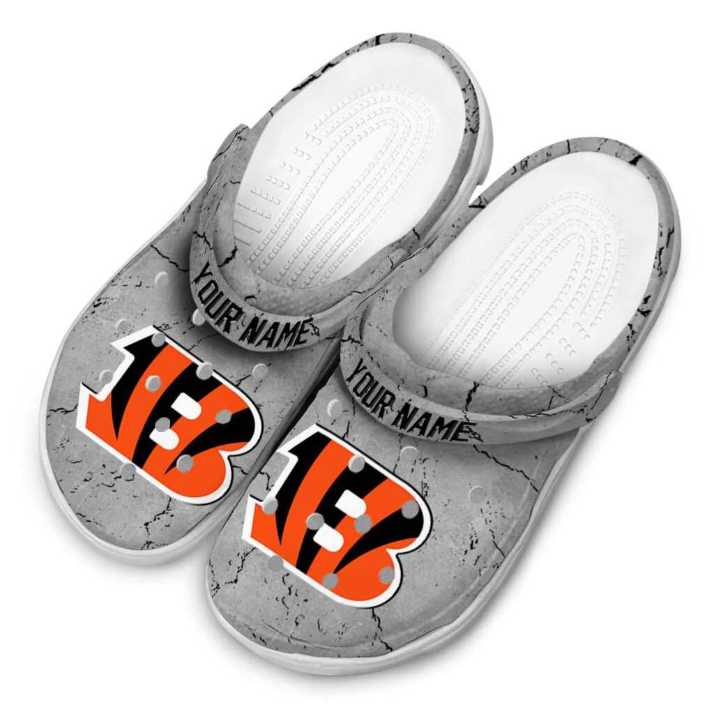 Customized Cincinnati Bengals Cracked Texture ClogTVC180100 - Image 4