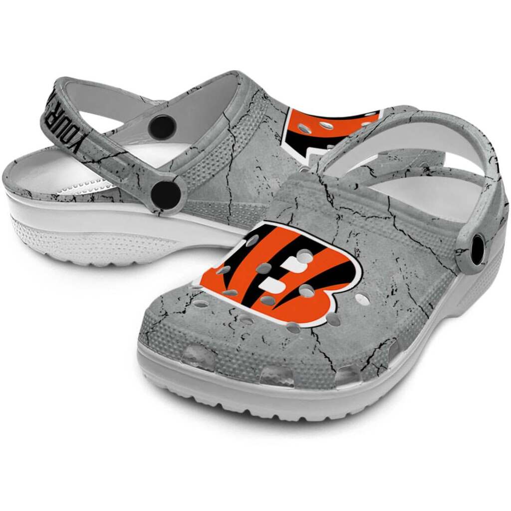 Customized Cincinnati Bengals Cracked Texture ClogTVC180100 - Image 3
