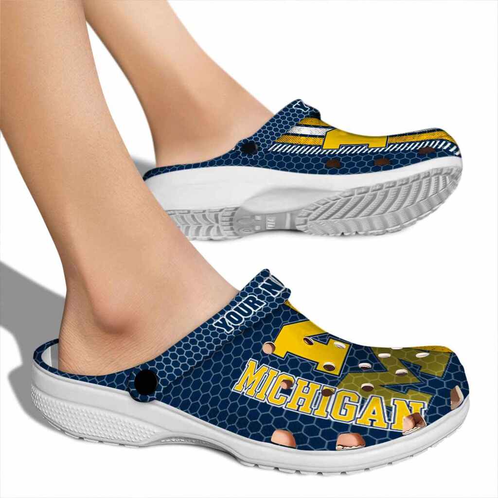 Customized Michigan Wolverines Contrasting Stripes ClogTVC180131 - Image 2