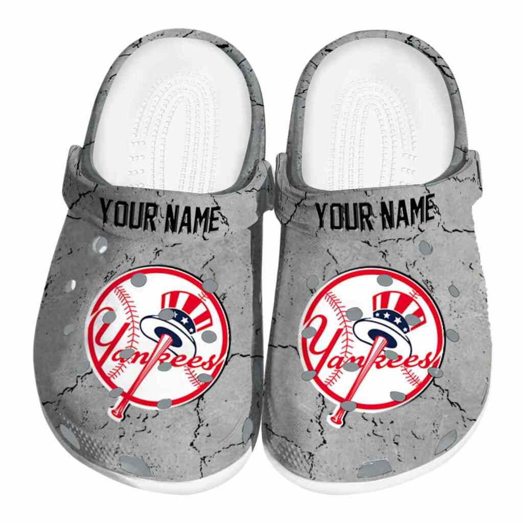 Customized New York Yankees Cracked Texture ClogTVC1801153