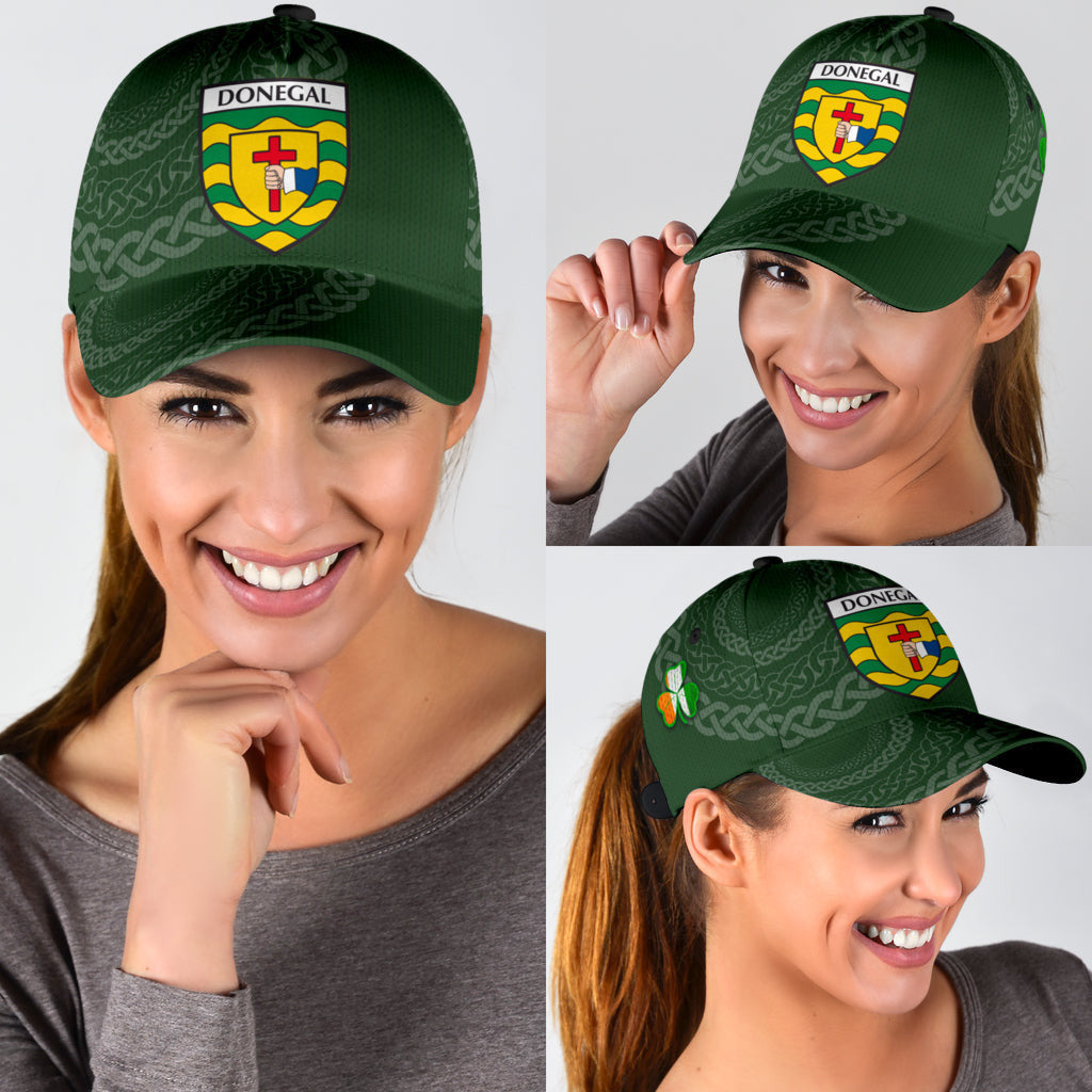 Donegal Coat Of Arms - Irish Family Crest St Patrick's Day Classic Cap Trucker Hats Custom Hats Gifts For Men & Women