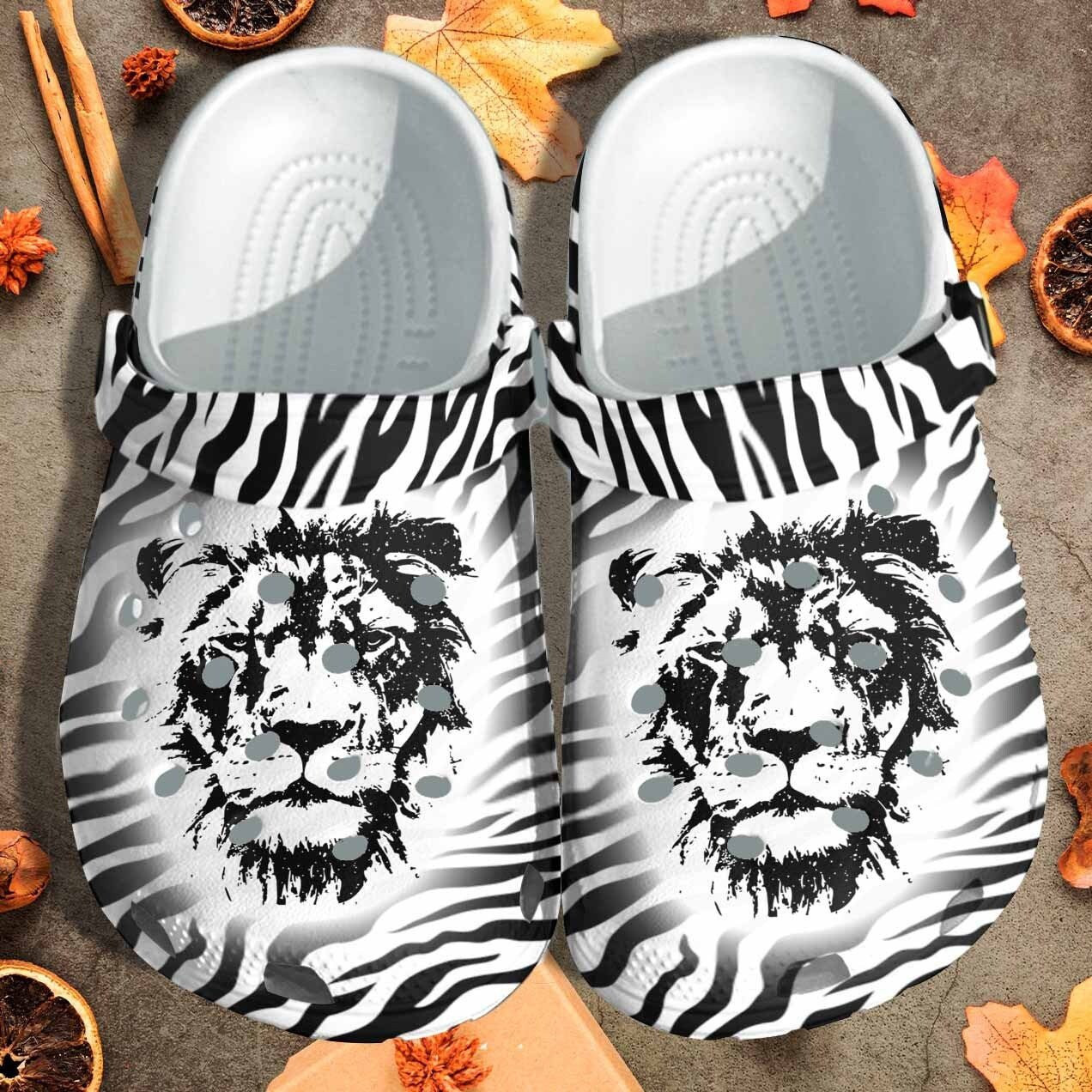 Lion Face Shoes Clogs - Cool Zoo Animals Gift For Men