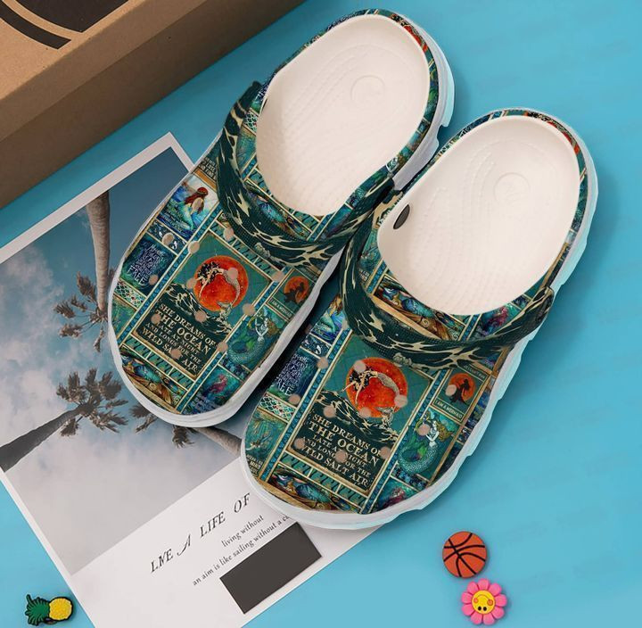 Mermaid She Dreams Of The Ocean Classic Clogs Shoes