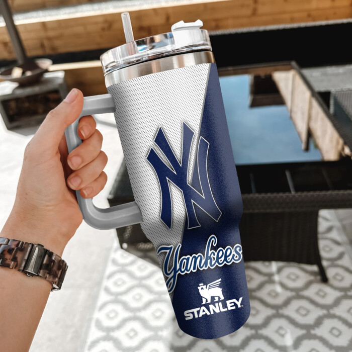 MLB New York Yankees Custom Stanley Cup 40 oz 30 oz Tumbler With HandleTVC2301856
