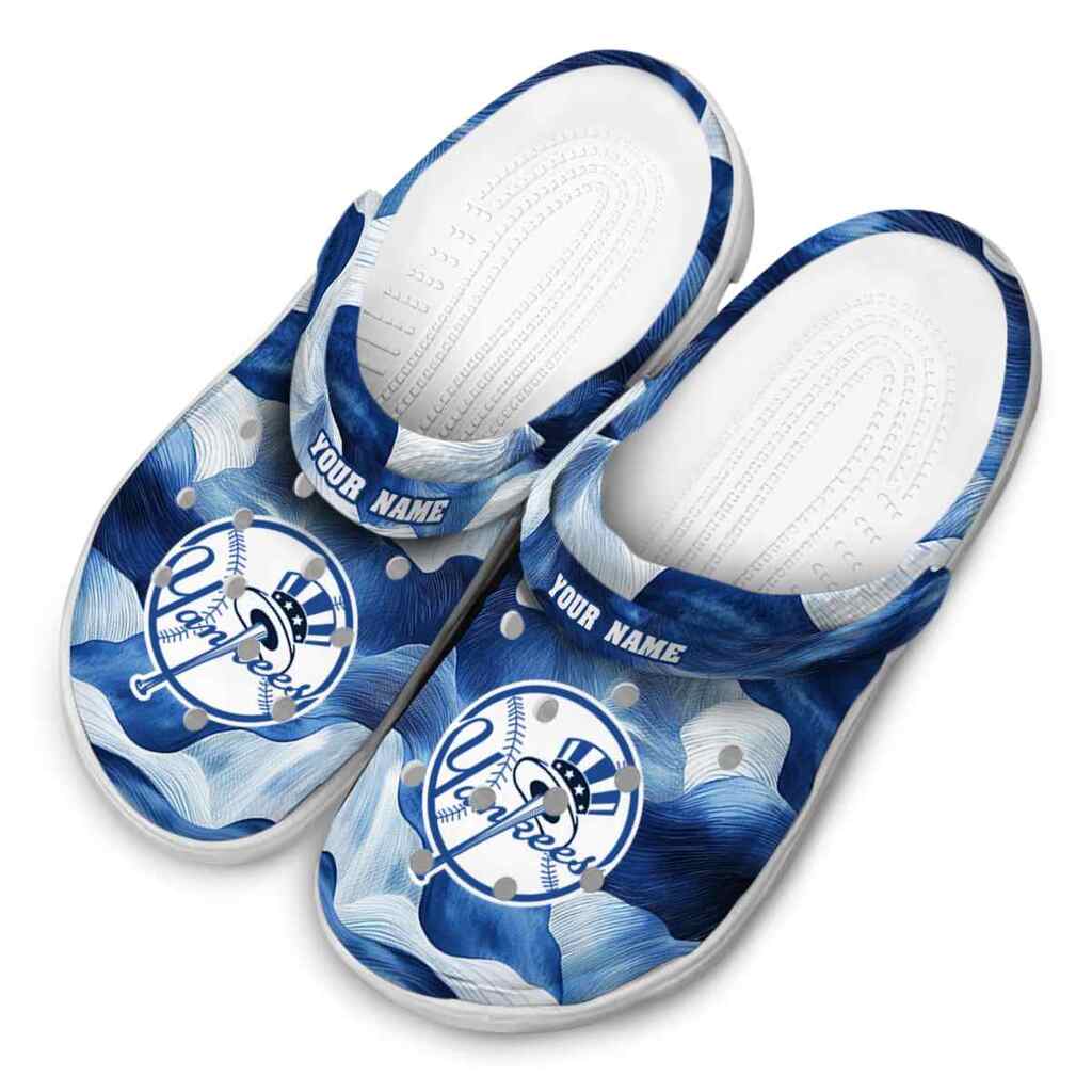 New York Yankees Ocean Waves ClogTVC1801946 - Image 4