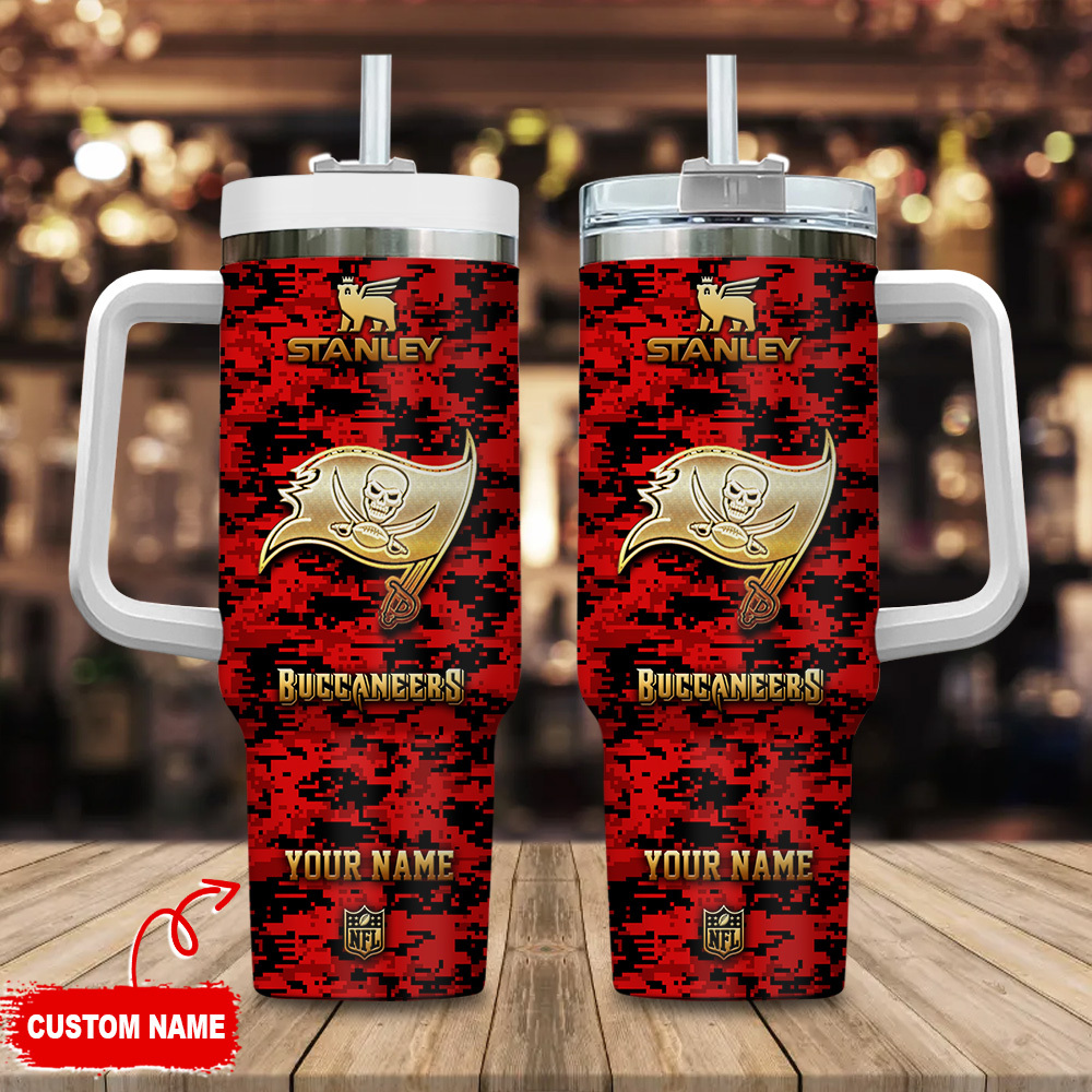 Tampa Bay Buccaneers NFL Camouflage Golden Logo Custom Stanley Cup 40 oz 30 oz Tumbler With HandleTVC2301111