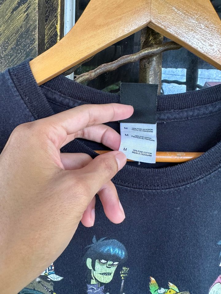 Vintage Gorillaz English virtual band tees - Image 5