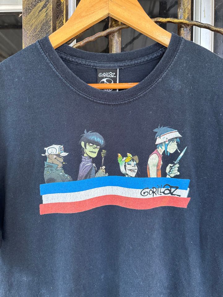 Vintage Gorillaz English virtual band tees - Image 2